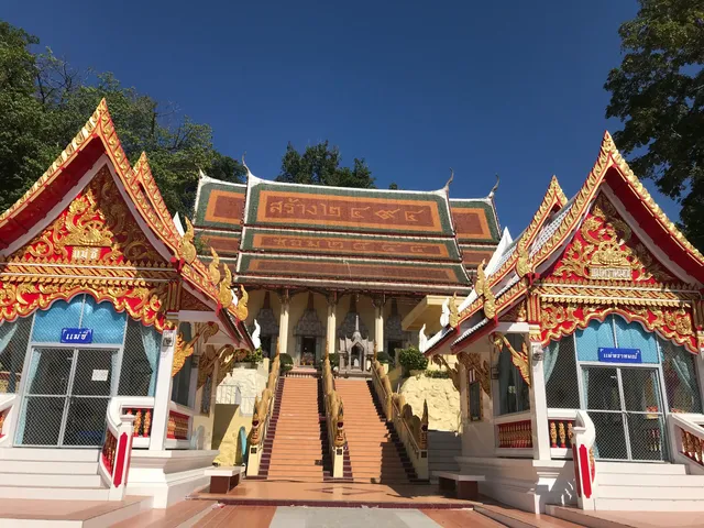 Wat Khao Takrao