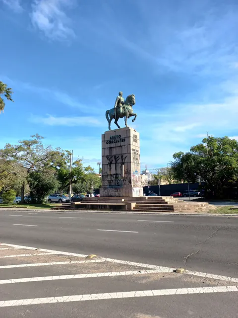 Monumento a Bento Gonçalves