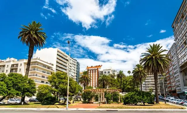 Plaza Tomás Gomensoro