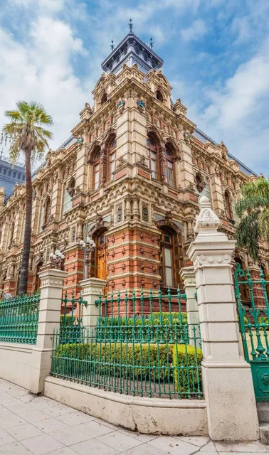 Plaza Dr. Bernardo Houssay