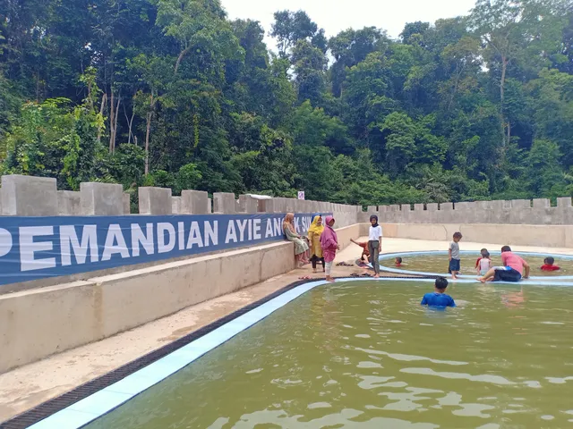 Pemandian Air Panas Sungai Pinang