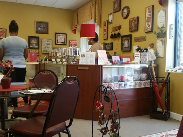 Heart 2 Heart Bakery & Cafe