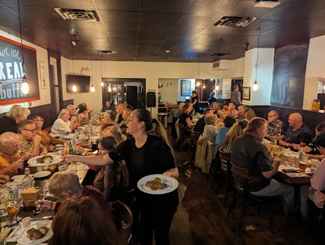 Queens Bar and Grill