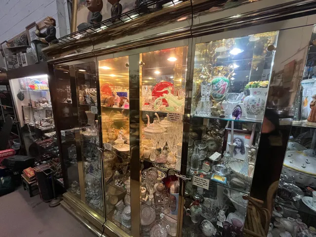 Second Hand Treasures