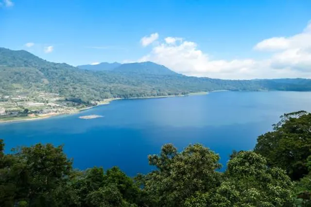 Bali Twin Lake Trekking Point