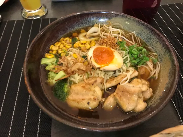 Socialicious Restaurant - House of Asian Blends