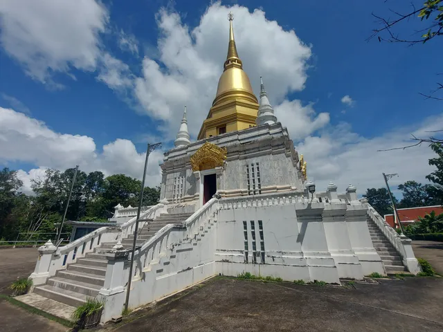 Phra Maha Chedi Chanasuk