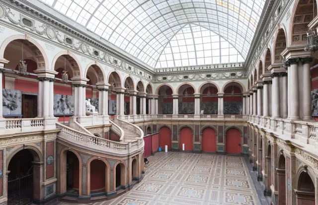 Muzey Prikladnogo Iskusstva