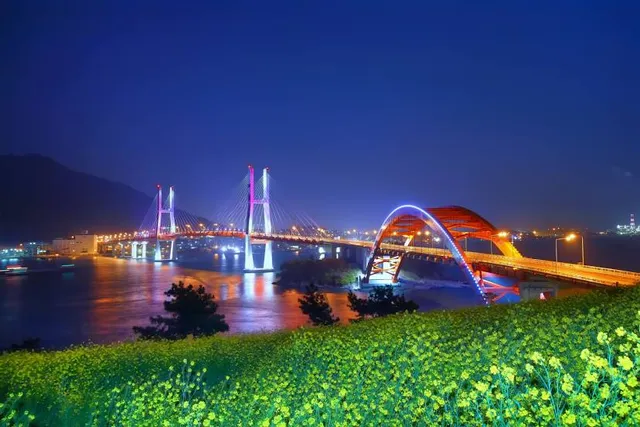 Samcheonpo Bridge Park