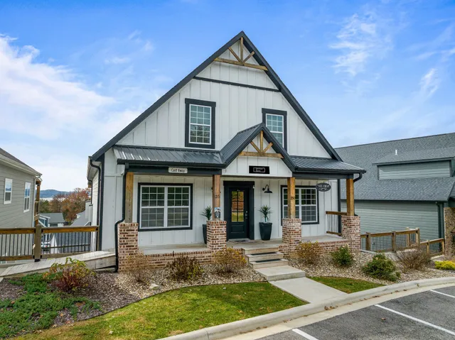 Lake Houses At Branson