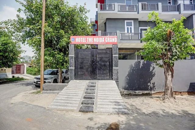 Hotel O Noida Grand