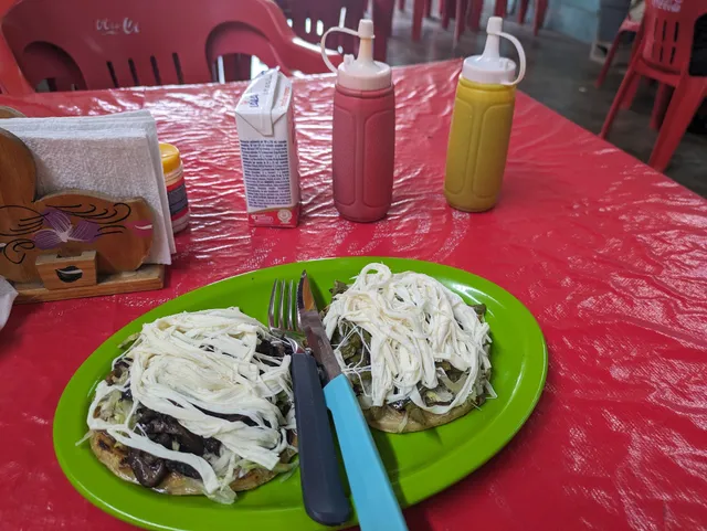 Antojitos Oaxaquenos