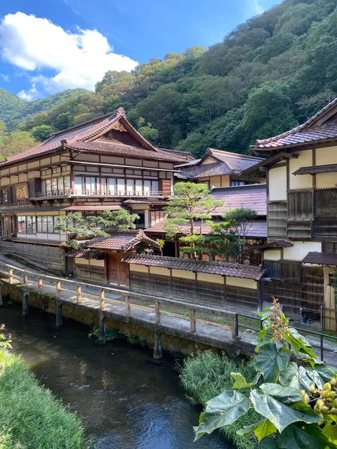 Higashiyama Onsen Tourism Association