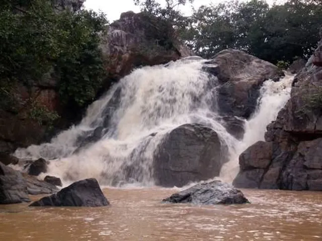 Bada Ghagara Waterfall
