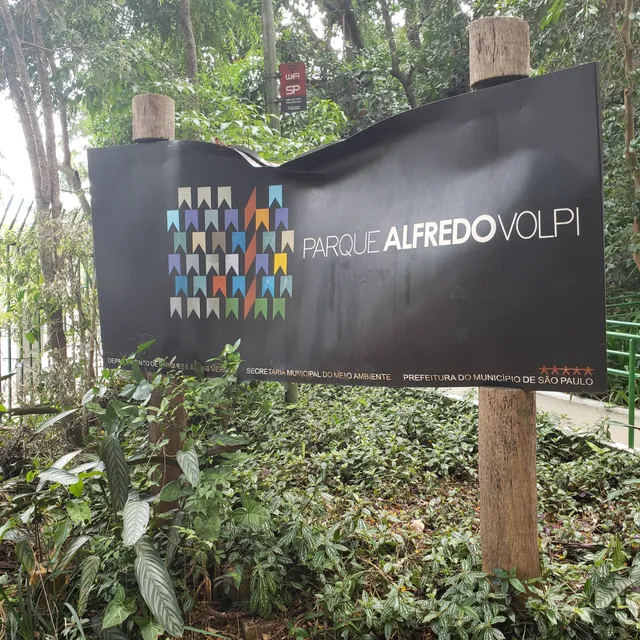 Parque Municipal "Alfredo Volpi"