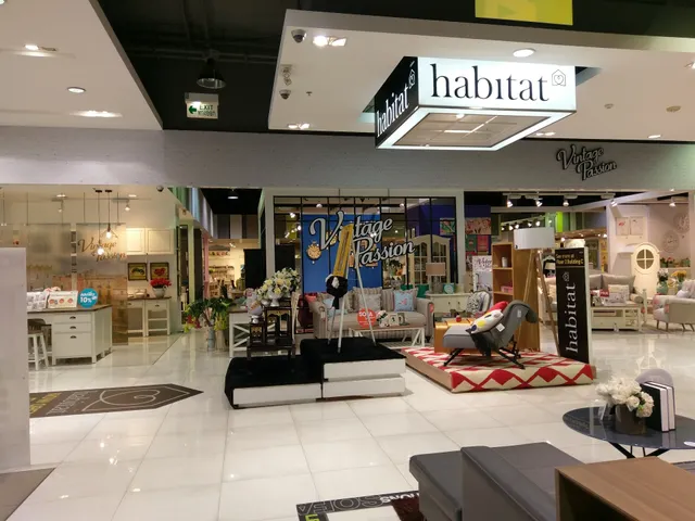 Khlong Chan Subdistrict