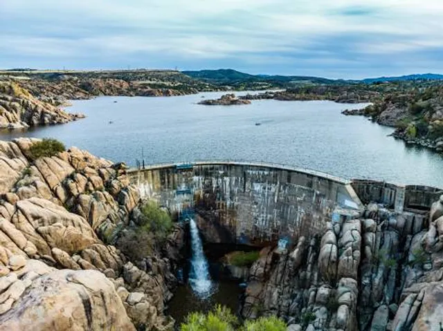 Flume and Watson Dam Trailhead