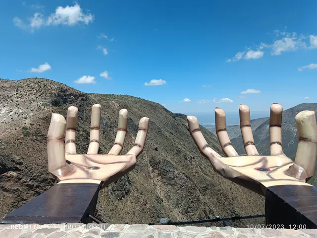 Manos de San Francisco de Asís de Real de Catorce