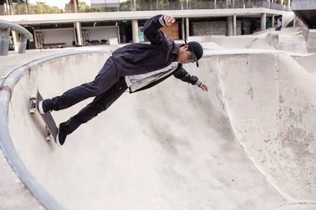 Yerba Buena Ice Skating & Bowling Center