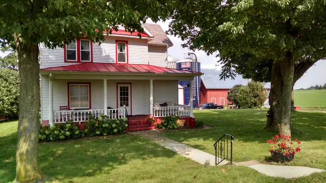 Betsy's Bed & Breakfast 10672 County 249 Caledonia MN