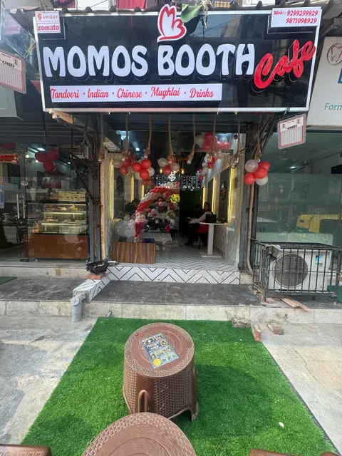 Momos Booth cafe