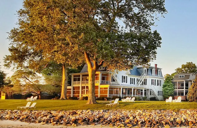 Sandaway Suites & Beach