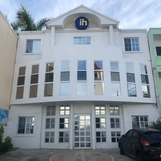 Hotel International House