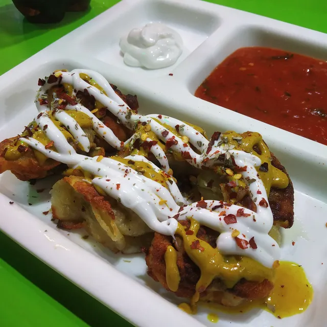 Darjeeling Momos & More