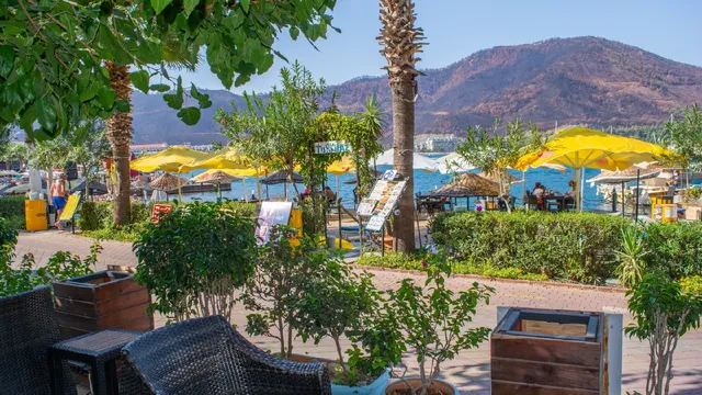 Turkuaz Beach Bistro