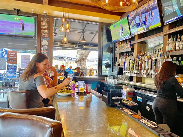 Irish 31 Pub House & Eatery