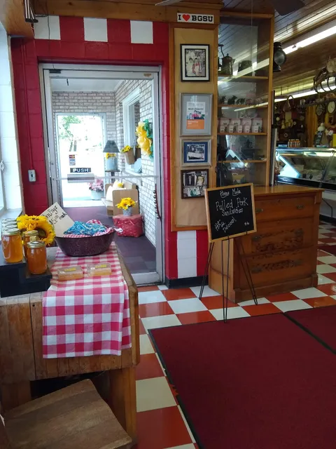 Mom Wilson's Country Sausage