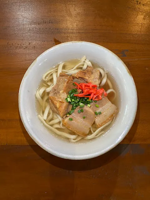 創業50年自家製麺沖縄そば 中山そば