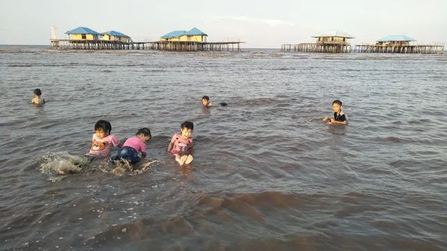 Pantai Tenggayun