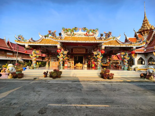 Wat Sam Roi Yot