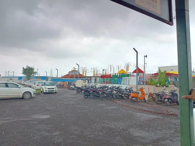 Aavkar Garden Restaurant