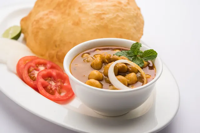 Gupta Ji Ke ITO Wale Chole Bhature - Since 1970 (गुप्ता जी के ITO वाले छोले भटूरे - 1970 से)