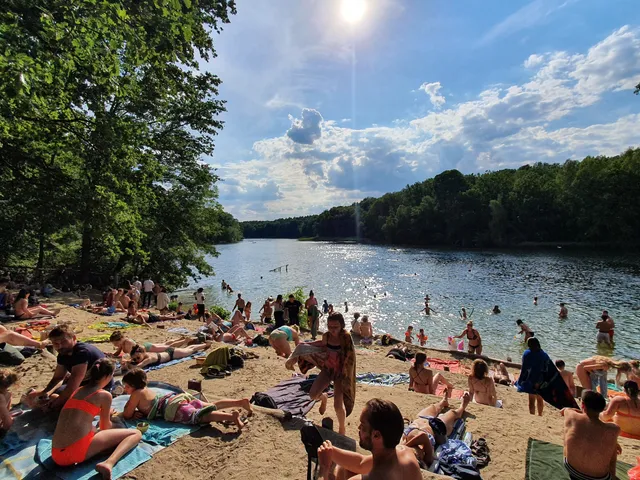 Krumme Lanke flat sandy beach