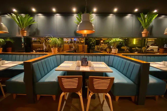 Stack & Still Glasgow Fort