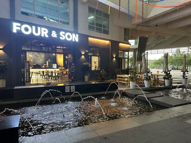 Four & Son BBQ Restaurant