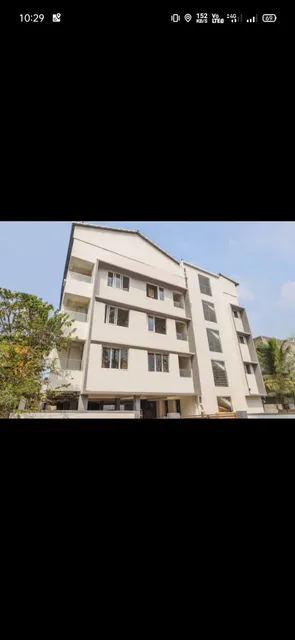 OYO 69052 Crystal Residency