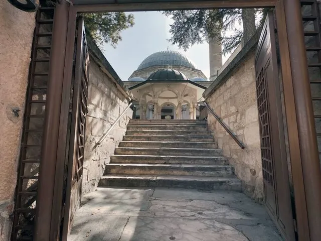 Kurşunlu Cami ve Külliyesi
