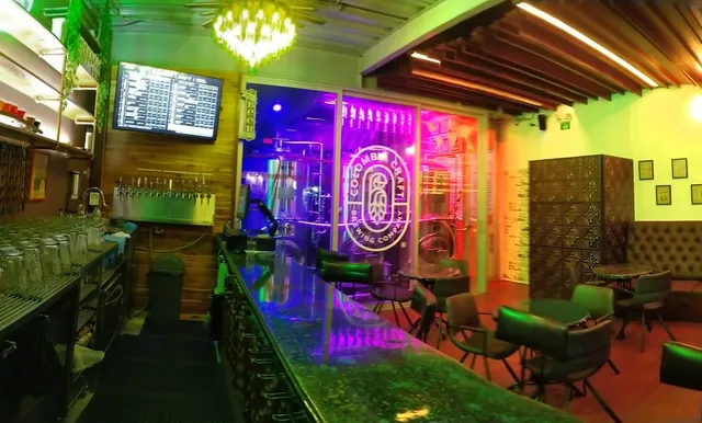 COLOMBIA CRAFT BREWING COMPANY - Cerveza Artesanal / Craft Beer