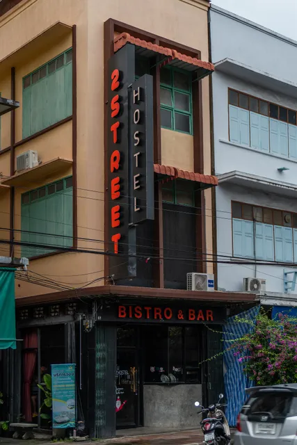 2Street Hostel At Surathani