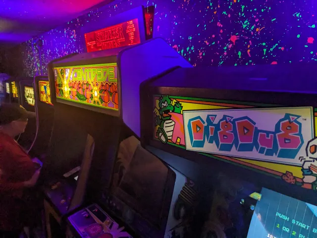 B&B Arcade & Video Games