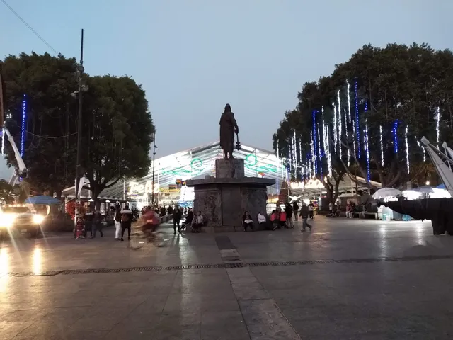 Macroplaza Iztapalapa