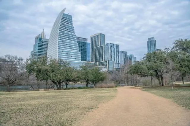 Auditorium Shores Dog Park