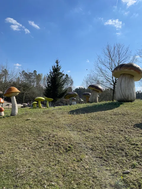 Little Saigon im Tier-, Freizeit- und Saurierpark Germendorf