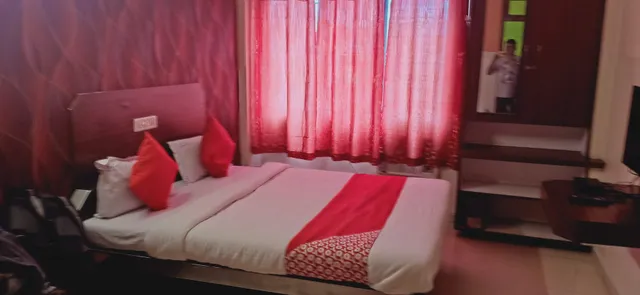 OYO 38585 Cozy Hotel Anand