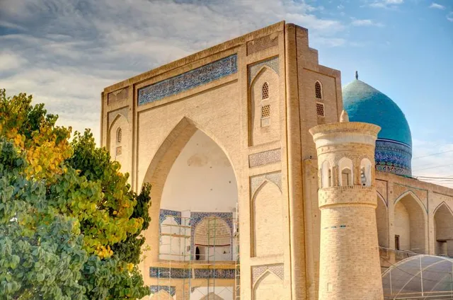 Chor Bakr Memorial Complex