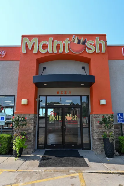 SAY MCINTOSH RESTAURANT